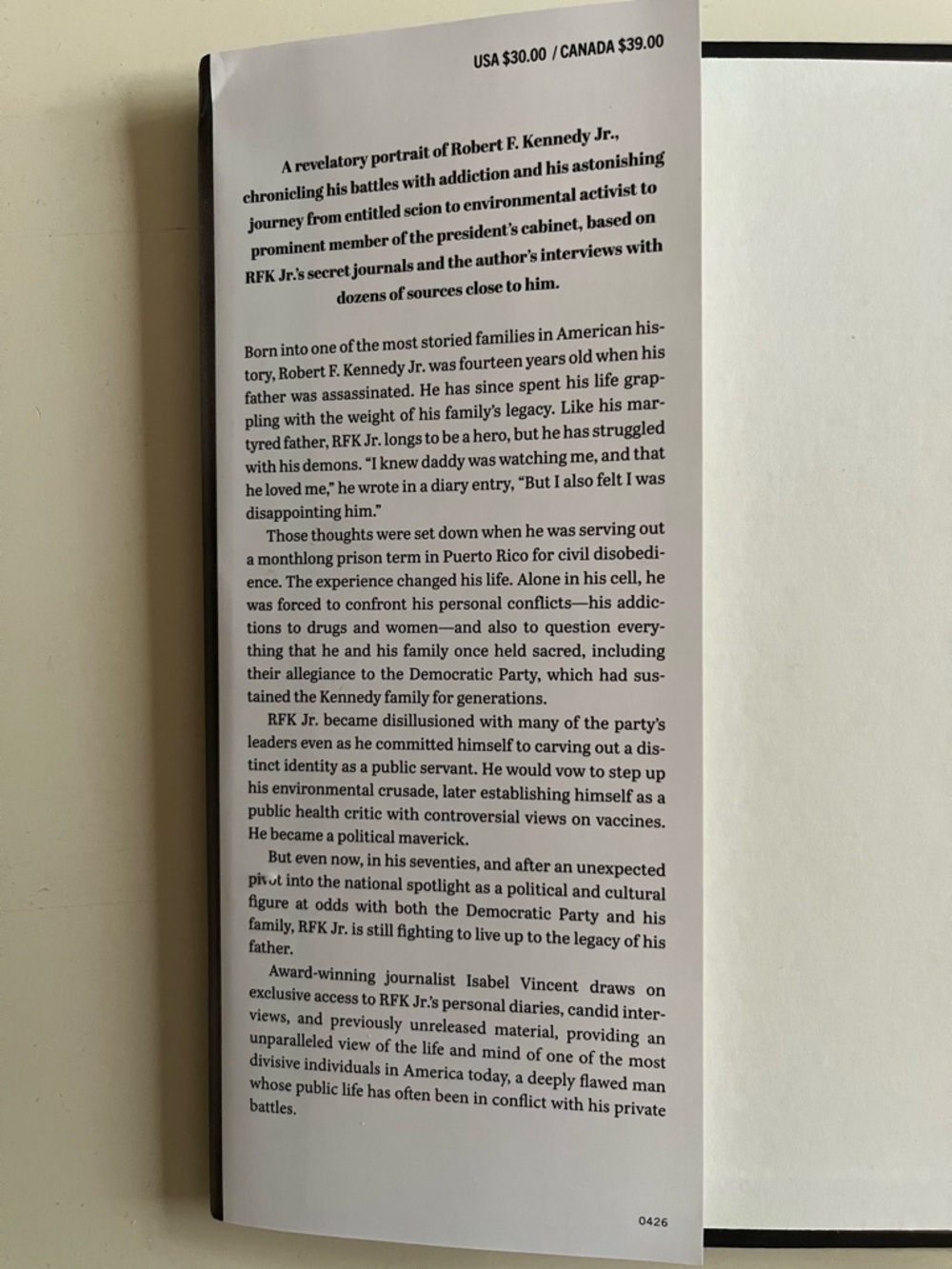 Isabel Vincent - RFK Jr. The Fall and Rise (Black & Yellow Cover) - Picture 2 of 3